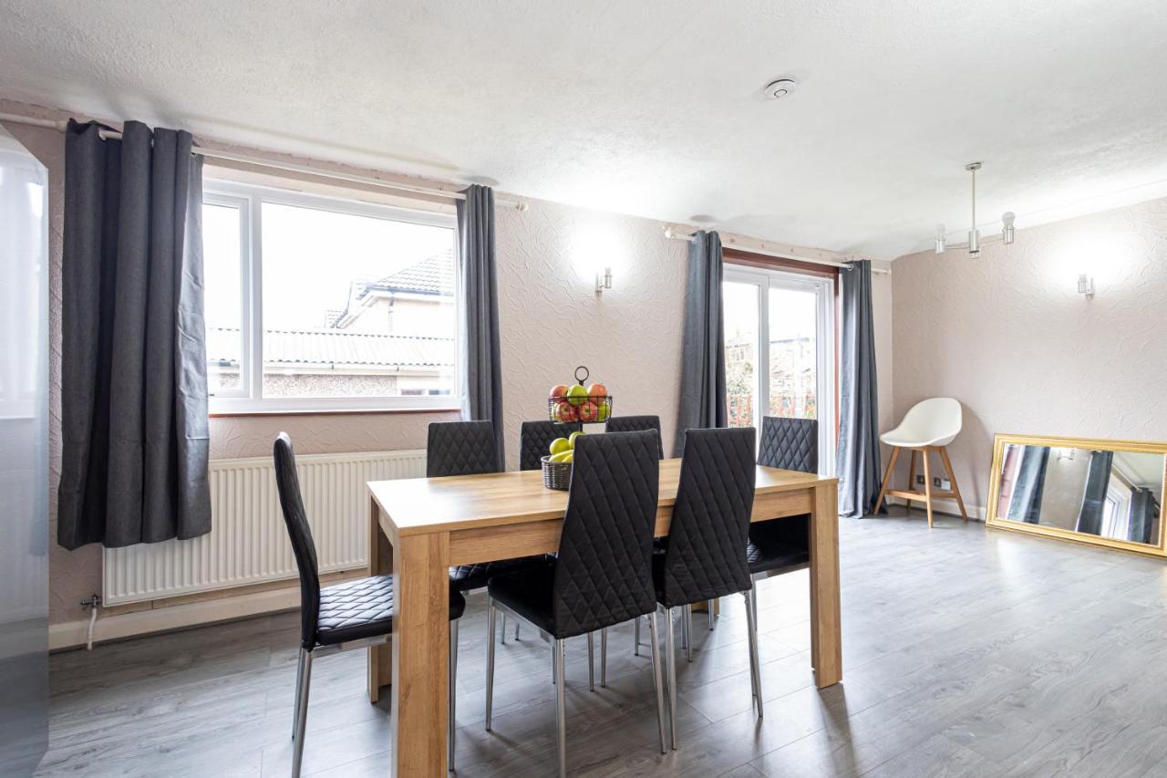 M9 Guest House Манчестер Экстерьер фото
